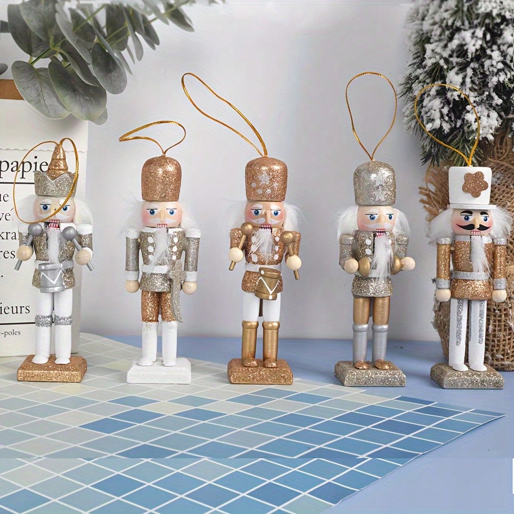 Juego de 5 colgantes de madera - Nutcracker Figurine reseña y precio